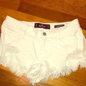 White Low-rise short-short